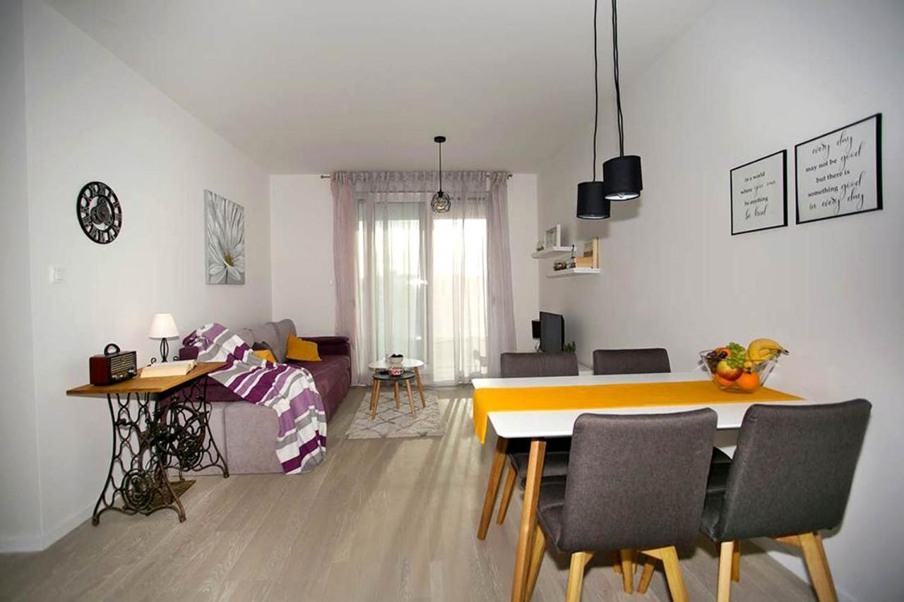 Apartment Sweet Daisy With Parking Zadar Buitenkant foto